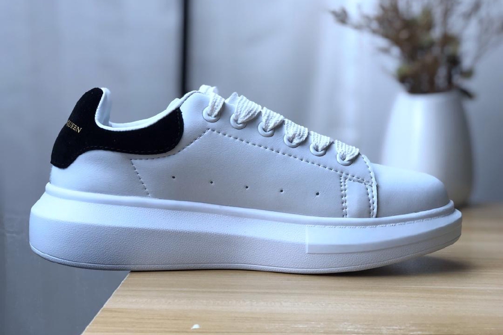 Alexander McQueen White Sneakers - Iyeo-mart Online Shopping Mall